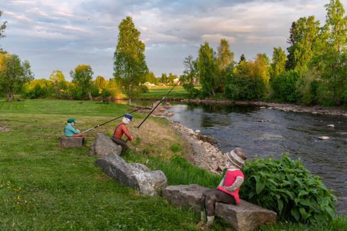 Kivihahmoja ongella pomarkun joella